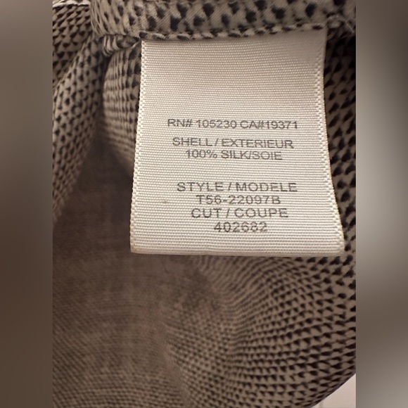 Joie Houndstooth Print Black and White Silk Shirt - Picture 4 of 4